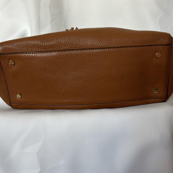 Tory Burch Thea Zip Satchel in bark - Picture 4 of 11